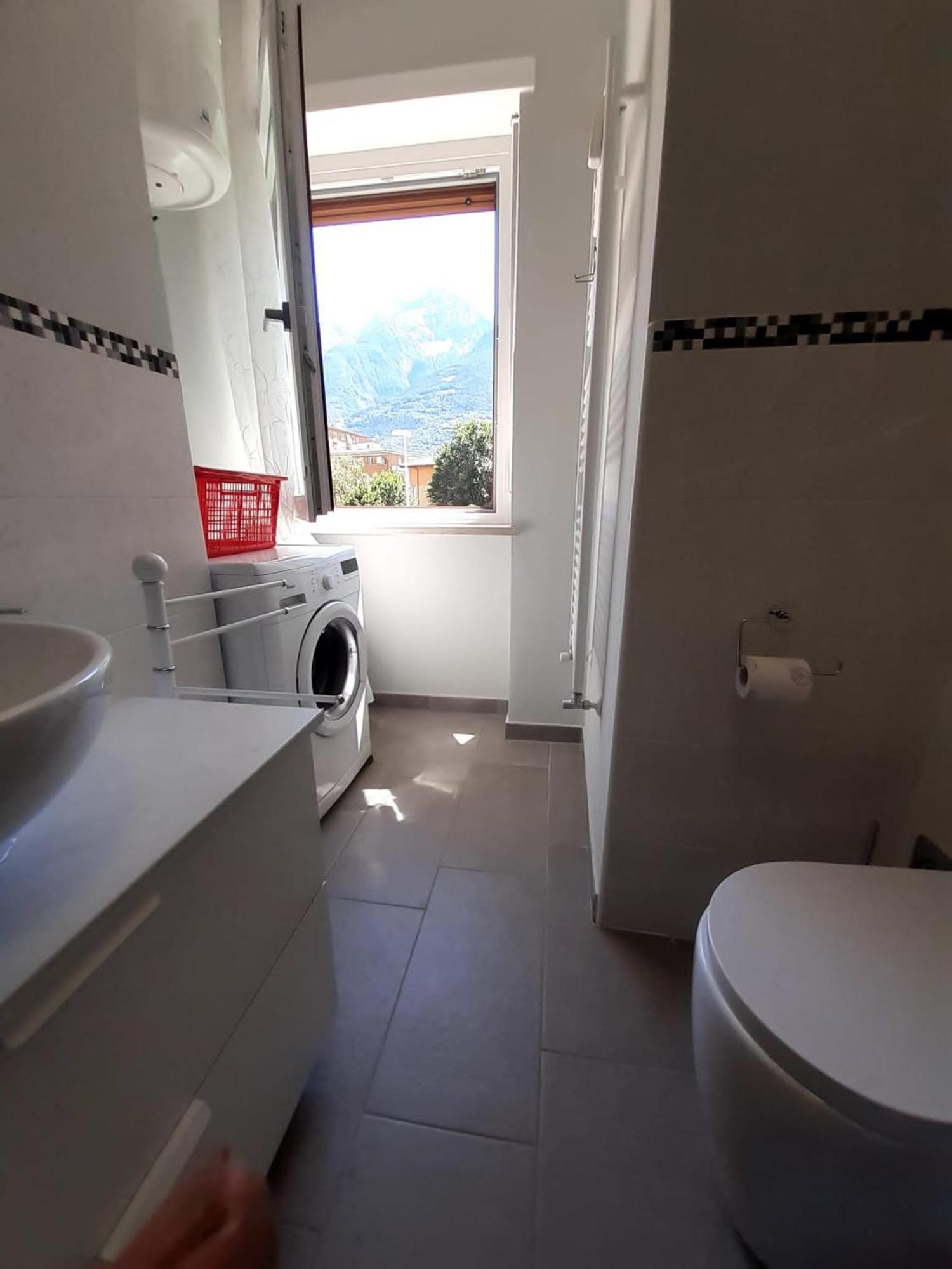 Apartamento La Casa Di Monicamos Aosta Exterior foto
